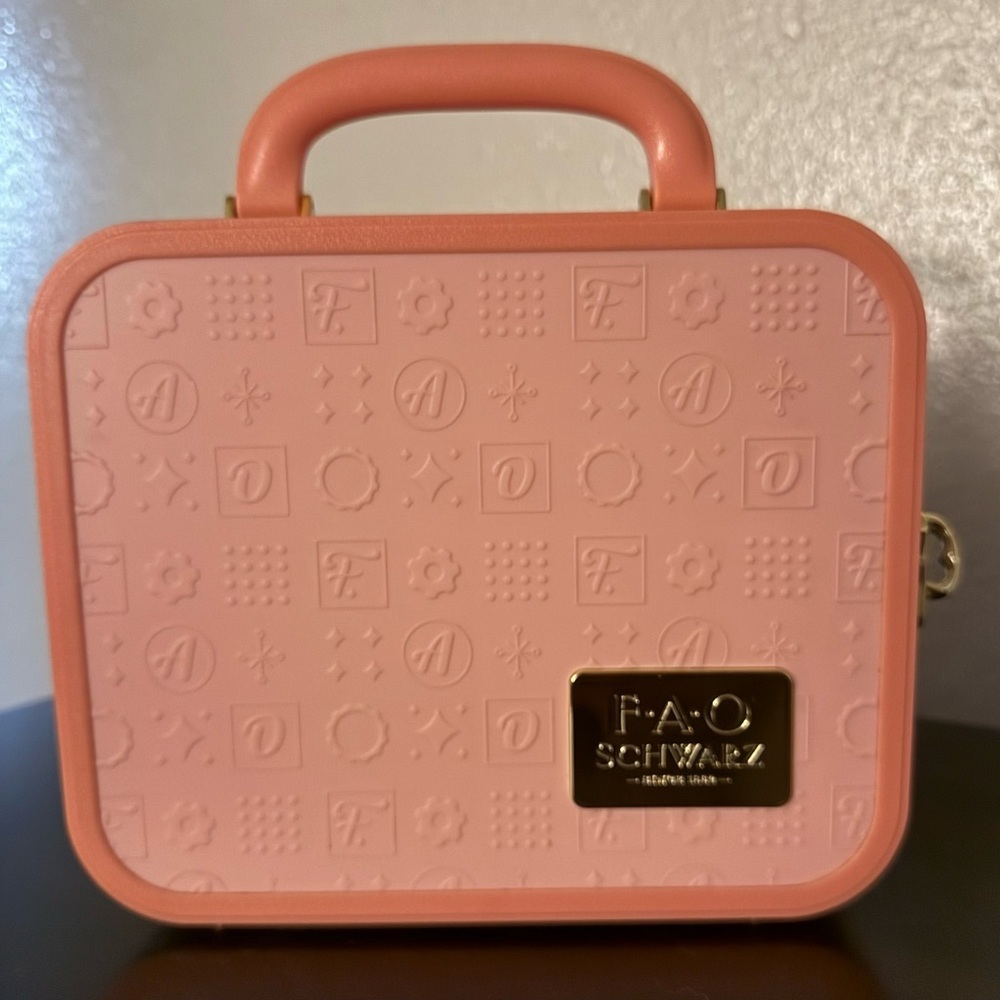FAO Schwarz Pink Travel Makeup Case | Embossed Cosmetic Organizer - Picture 2 of 8